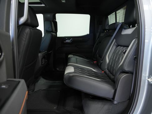 New 2026 GMC Sierra 1500 AT4 w/ AT4 Premium Package AWD/4WD image 25