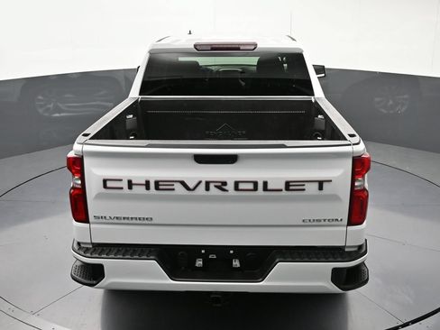 Used 2021 Chevrolet Silverado 1500 Custom AWD/4WD image 18