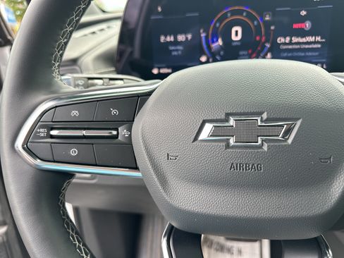Used 2026 Chevrolet Traverse LT w/ Midnight/Sport Edition FWD image 26