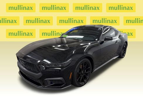 Used 2024 Ford Mustang Coupe RWD image 13