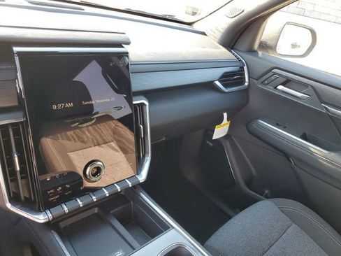 New 2026 GMC Acadia Elevation image 26