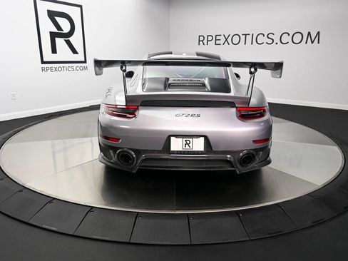 Used 2018 Porsche 911 GT2 RS image 8