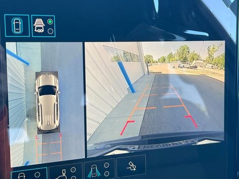 New 2026 GMC Acadia AT4 AWD/4WD image 17