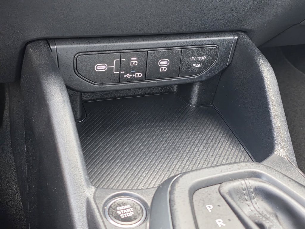 Used 2025 Kia K4 FWD image 17