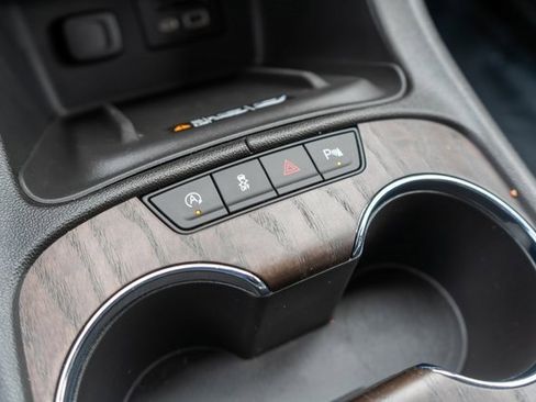 Used 2023 GMC Acadia Denali w/ Black Diamond Edition image 41