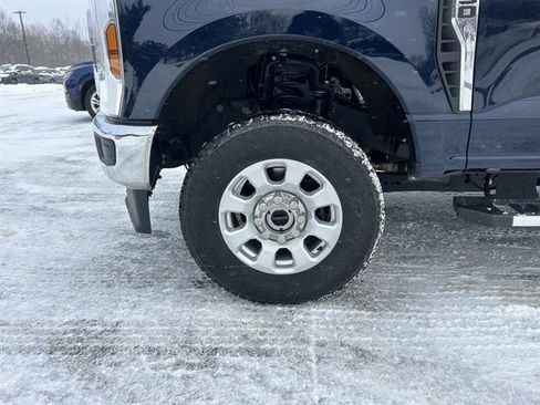 Used 2024 Ford F250 XLT w/ Snow Plow Prep Package image 10
