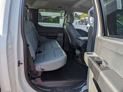 New 2025 Ford F450 XL w/ XL Chrome Package image 30