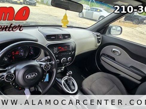 Used 2016 Kia Soul FWD image 29
