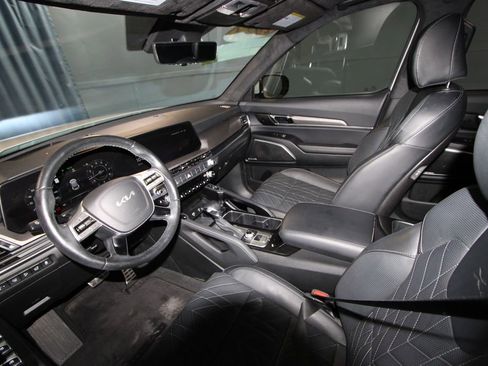 Used 2024 Kia Telluride SX Prestige X-Line image 2