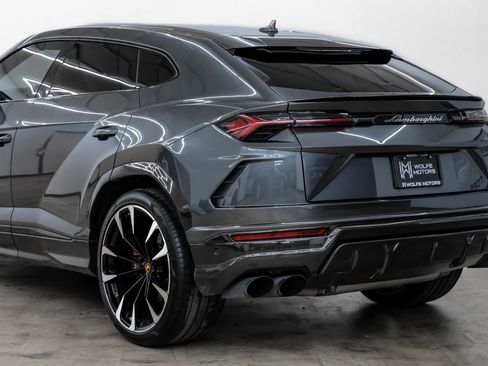 Used 2020 Lamborghini Urus image 16