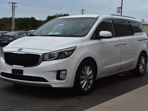 Used 2017 Kia Sedona EX FWD image 15
