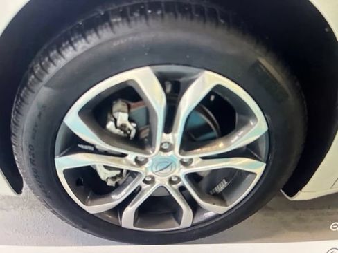Used 2025 Chrysler Pacifica Pinnacle w/ Trailer Tow Group FWD image 25