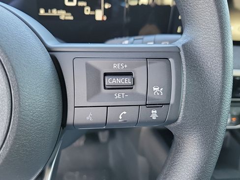 New 2025 Nissan Kicks SV w/ SV Premium Package image 30