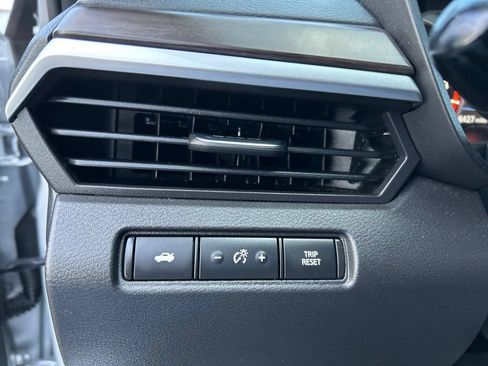 Used 2024 Nissan Altima 2.5 SV FWD image 21