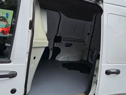 Used 2013 Ford Transit Connect XLT image 19