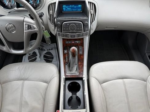 Used 2010 Buick LaCrosse CXL FWD image 25