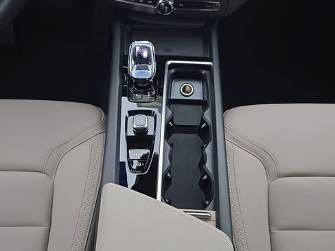 New 2026 Volvo XC60 B5 Plus w/ Climate Package AWD/4WD image 20