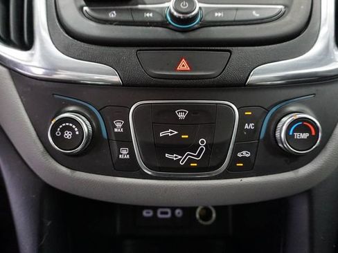 Used 2020 Chevrolet Equinox LS w/ LS Convenience Package FWD image 14
