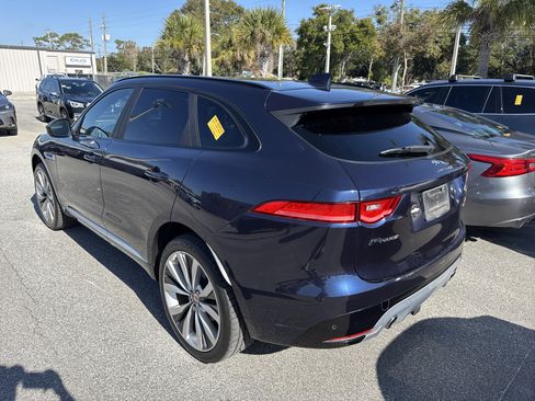 Used 2018 Jaguar F-PACE S image 3