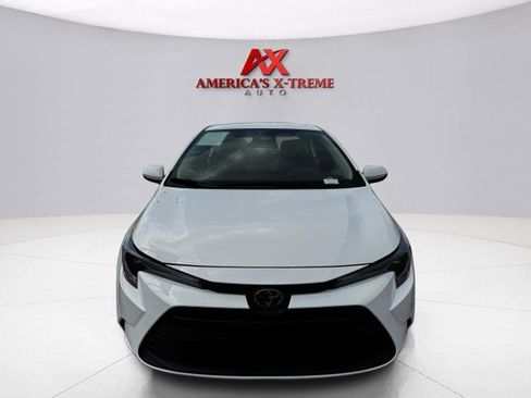 Used 2023 Toyota Corolla LE FWD image 8