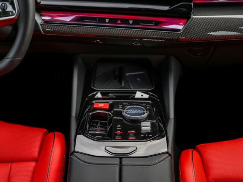 New 2025 BMW M5 Base w/ Carbon Package image 9