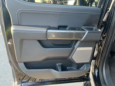 Used 2022 Ford F150 XLT w/ Equipment Group 302A High image 8