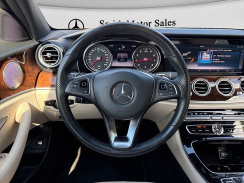 Used 2017 Mercedes-Benz E 300 4MATIC image 11