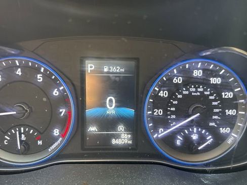Used 2022 Hyundai Kona SE FWD image 19