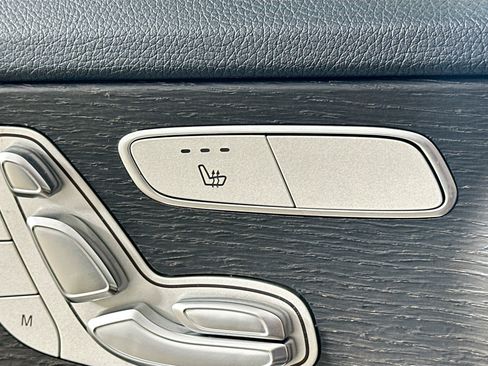 Certified 2020 Mercedes-Benz C 300 4MATIC Sedan image 25