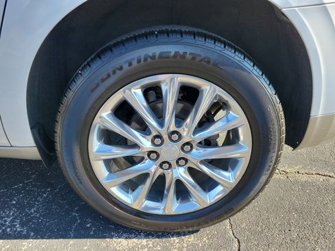 Used 2019 Buick Enclave Premium image 30