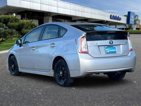 Used 2014 Toyota Prius Two image 7