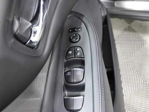 Used 2023 Nissan Murano SL w/ SL Moonroof Package image 7