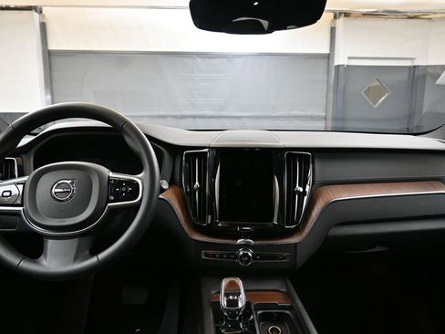 Used 2023 Volvo XC60 B5 Ultimate w/ Climate Package AWD/4WD image 22