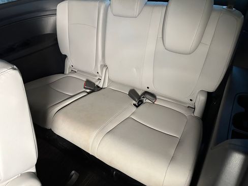 Used 2024 Honda Odyssey EX-L image 22