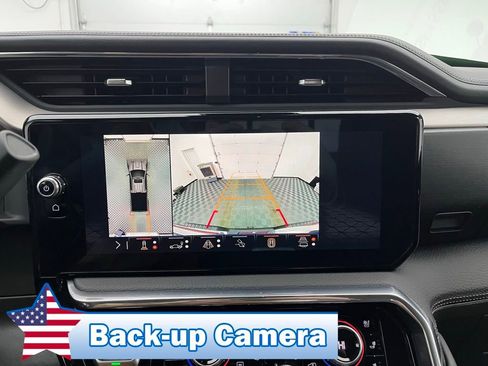 New 2025 GMC Sierra 2500 Denali w/ Technology Package image 9