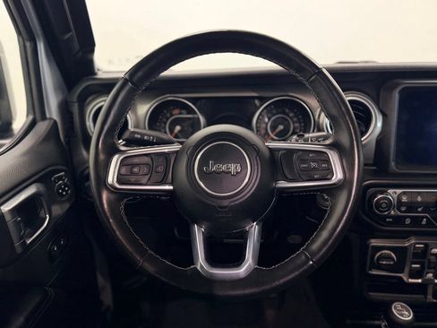 Used 2023 Jeep Wrangler Unlimited Sahara AWD/4WD image 15