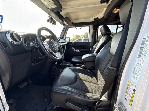 Used 2014 Jeep Wrangler Unlimited Sport AWD/4WD image 8