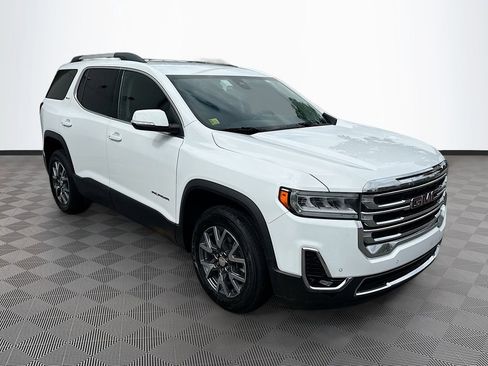 Used 2023 GMC Acadia SLT FWD image 4