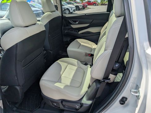 Used 2022 Subaru Ascent Limited w/ Technology Package AWD/4WD image 16