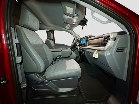 New 2026 Ford F250 XLT w/ FX4 Off-Road Package image 30