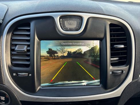 Used 2020 Chrysler 300 S image 27