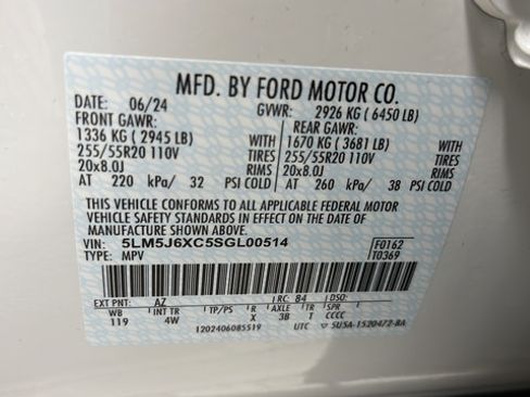 Used 2025 Lincoln Aviator AWD image 27