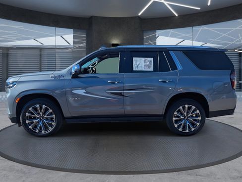 Used 2022 Chevrolet Tahoe High Country image 3