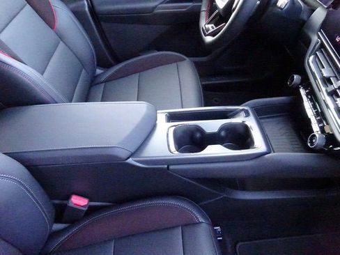 New 2026 Chevrolet Equinox EV RS FWD image 18