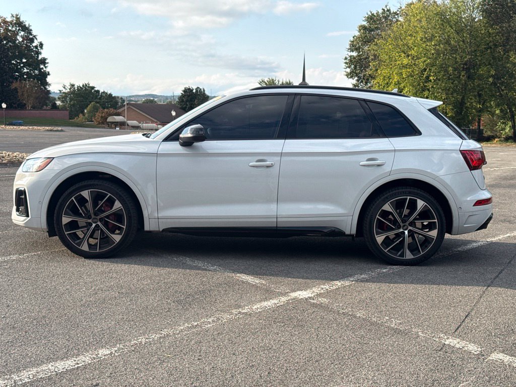 Used 2023 Audi SQ5 Prestige w/ Prestige Package AWD/4WD image 10