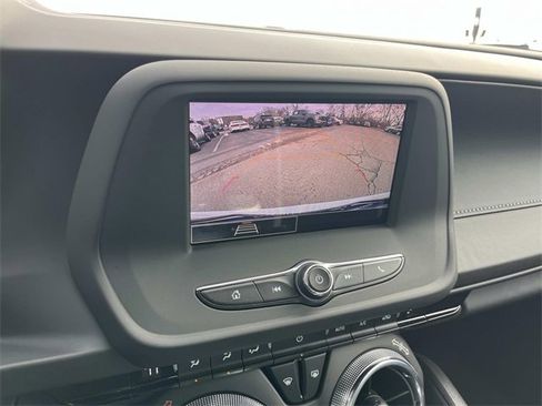 Used 2022 Chevrolet Camaro LT image 33