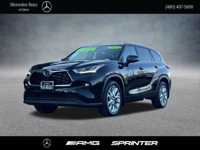 Used 2023 Toyota Highlander Limited