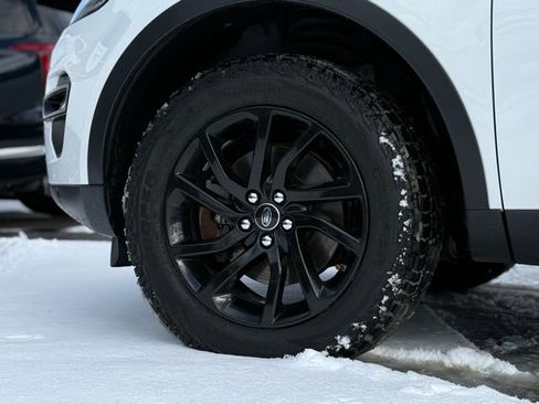 Used 2017 Land Rover Discovery Sport HSE image 44