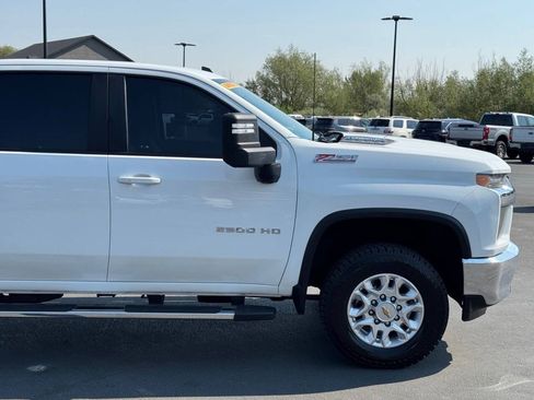 Used 2023 Chevrolet Silverado 2500 LT w/ Convenience Package AWD/4WD image 11