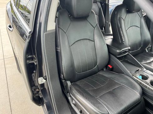 Used 2013 Buick Enclave Leather w/ Trailering Provision Package AWD/4WD image 19